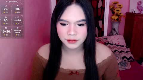 Snapshot of urbabysofia0305 chatting on December 23, 7:06 am Sofia online show from December 23, 7:06 am