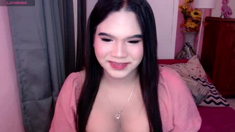 Snapshot of urbabysofia0305 chatting on January 15, 8:56 pm Sofia online show from January 15, 8:56 pm