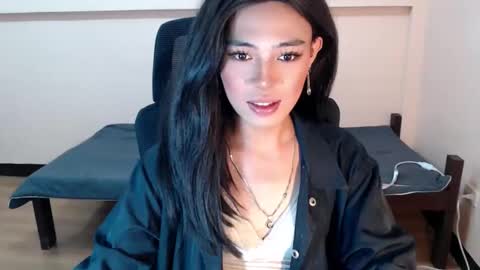 Snapshot of urbeautifulalexa chatting on April 27, 6:33 am Miss alexa online show from April 27, 6:33 am