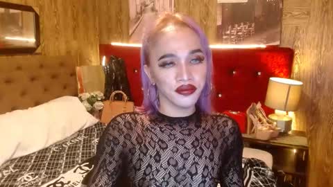 KENDALL online show from December 28, 6:50 pm