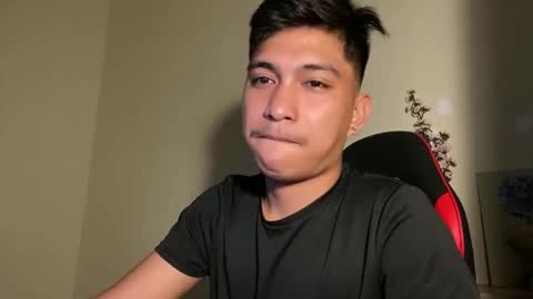 Dannie online show from November 6, 9:15 pm