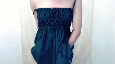 urcutie_ayah online show from November 17, 11:16 am