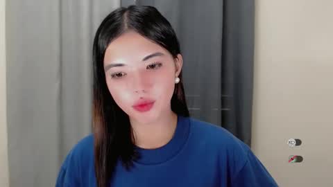 urcutie_ayah online show from December 17, 5:24 am