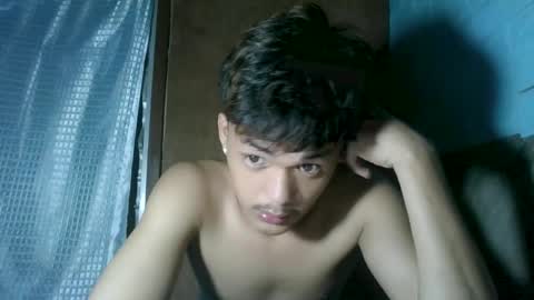 Snapshot of urcutienel chatting on December 17, 4:02 pm urcutienel online show from December 17, 4:02 pm