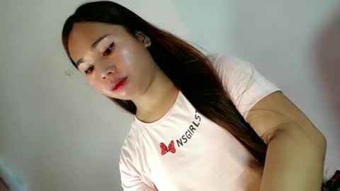 Snapshot of urdoll_trixie chatting on September 9, 3:33 pm trixie tan online show from September 9, 3:33 pm