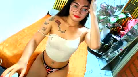 urdream_bride online show from June 8, 7:25 pm