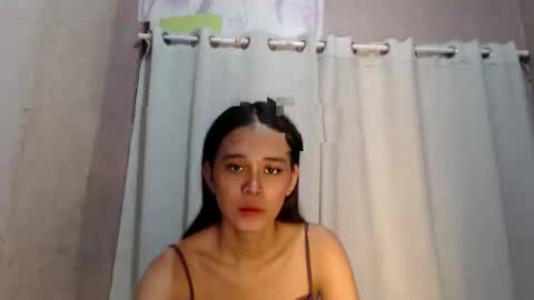 Snapshot of urdreamgirl_stephanie chatting on April 11, 7:45 am stephanie online show from April 11, 7:45 am