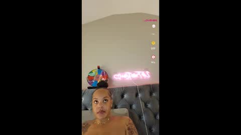 urfaveriri online show from November 23, 12:27 pm