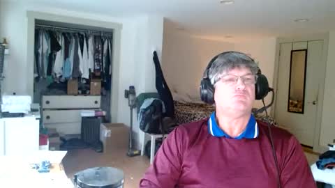 Snapshot of urfavteach50 chatting on October 14, 11:33 am Gregor online show from October 14, 11:33 am