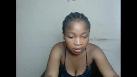 Snapshot of urflirtydoll chatting on February 11, 7:48 pm urflirtydoll online show from February 11, 7:48 pm