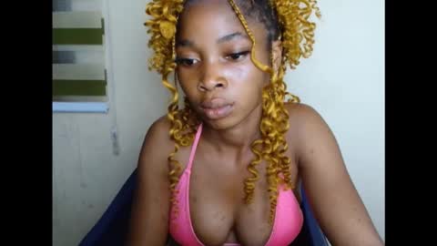 Snapshot of urflirtydoll chatting on September 24, 6:11 pm urflirtydoll online show from September 24, 6:11 pm