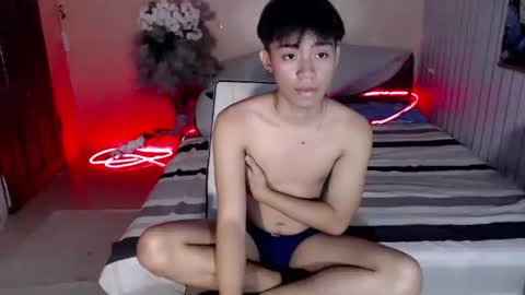 Snapshot of urfuckboy_sev chatting on December 15, 5:12 am just call me sev online show from December 15, 5:12 am