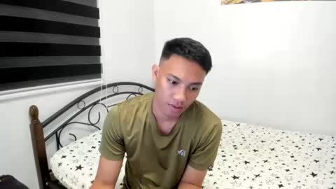 urfucker_vinz online show from June 24, 4:17 pm