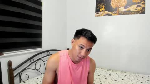 urfucker_vinz online show from July 15, 3:39 pm