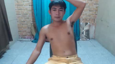 Snapshot of urfucking_nin15 chatting on February 14, 10:01 am urfucking_nin15 online show from February 14, 10:01 am