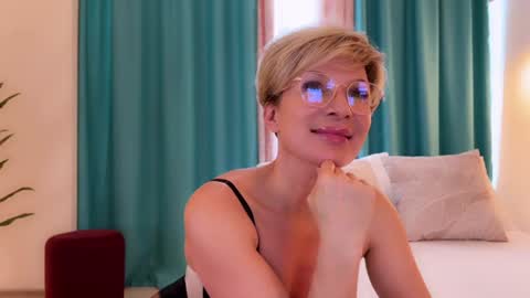 Jenny online show from July 10, 11:57 am