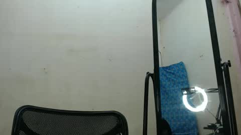 urgoddessleenie online show from January 6, 10:52 am