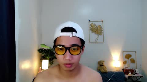 Snapshot of urguy_habibi chatting on January 10, 6:37 am Bib online show from January 10, 6:37 am