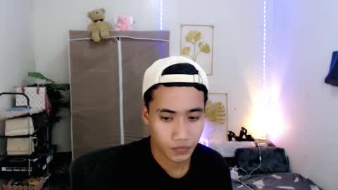 Snapshot of urguy_habibi chatting on February 3, 8:03 pm Bib online show from February 3, 8:03 pm