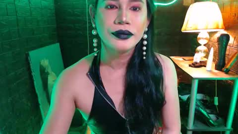 Snapshot of urhardcockqueenxxx chatting on October 22, 6:24 am queen norelle online show from October 22, 6:24 am
