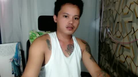 Snapshot of urhot_fucker13 chatting on July 8, 7:13 am JUST CALL MY NAME jayrus online show from July 8, 7:13 am