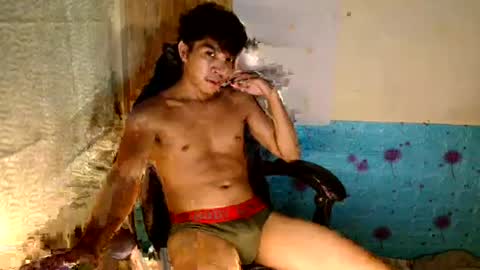 Snapshot of urhot_jeremyxx chatting on June 21, 9:39 pm jeremy online show from June 21, 9:39 pm