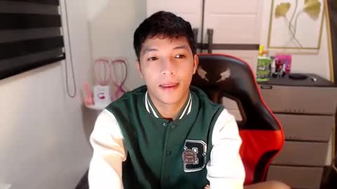 Ethan online show from March 27, 4:51 pm