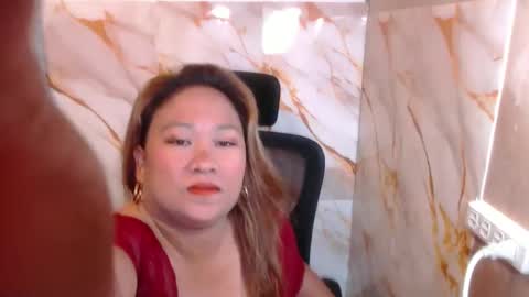 Snapshot of urhotmomcathlea chatting on March 1, 3:03 pm urhotmomcathlea online show from March 1, 3:03 pm