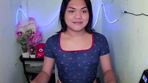 urhottie_bella online show from September 14, 2:49 pm
