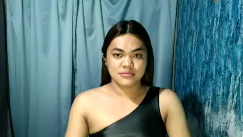 Snapshot of urhottie_bella chatting on June 28, 10:10 am urhottie_bella online show from June 28, 10:10 am