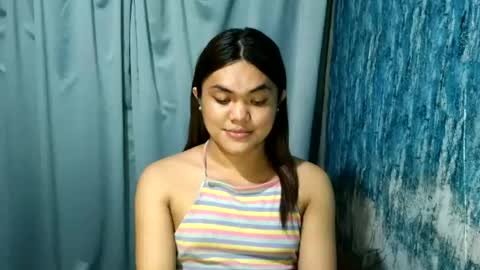 Snapshot of urhottie_bella chatting on June 29, 10:26 am urhottie_bella online show from June 29, 10:26 am