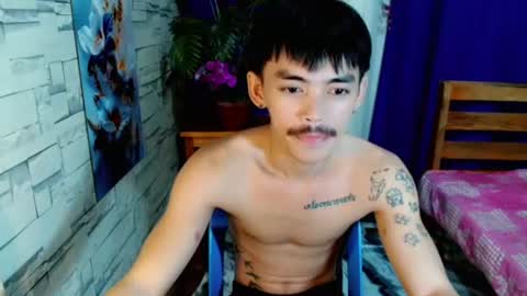 urhunky_boy online show from July 1, 11:59 pm