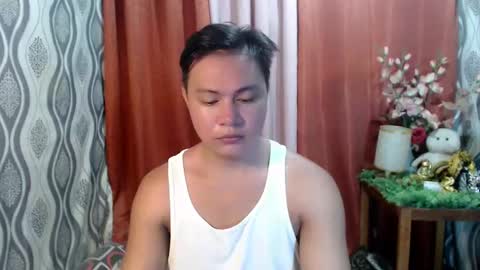 Snapshot of urhunky_ivan chatting on February 4, 4:59 am urhunky_ivan online show from February 4, 4:59 am
