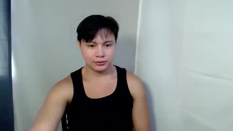 Snapshot of urhunky_ivan chatting on March 10, 5:33 am urhunky_ivan online show from March 10, 5:33 am
