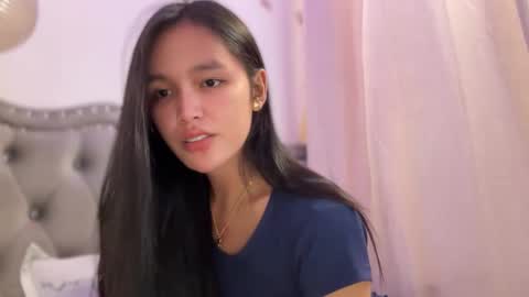 Amira online show from November 12, 3:29 am