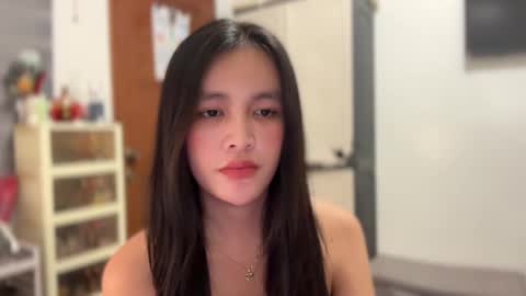 Amira online show from March 11, 2:28 am