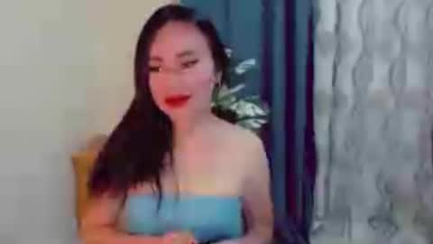Snapshot of urlovely_che chatting on July 12, 2:08 pm urlovely_che online show from July 12, 2:08 pm