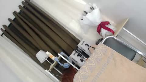 Snapshot of urlovelysizka chatting on February 10, 8:51 am Sizka online show from February 10, 8:51 am