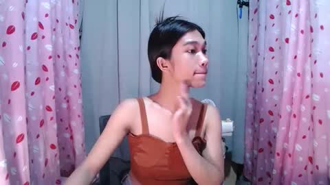 urloverjasmine_xx online show from April 20, 4:21 pm