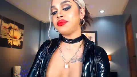 Snapshot of urmajestytyra chatting on December 26, 7:56 am UrMajestyTyra online show from December 26, 7:56 am