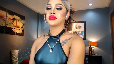 Snapshot of urmajestytyra chatting on January 18, 5:10 am UrMajestyTyra online show from January 18, 5:10 am