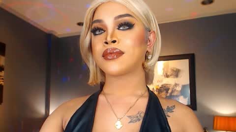 UrMajestyTyra online show from February 4, 1:11 am