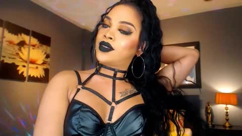 UrMajestyTyra online show from March 28, 1:16 am