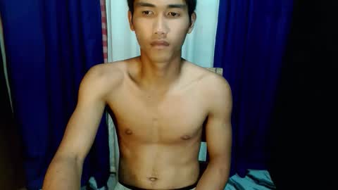 Snapshot of urmoreno_boyxx chatting on March 19, 2:48 am JAY online show from March 19, 2:48 am