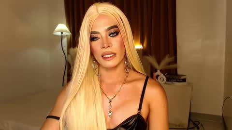 Snapshot of urnauthy_ciliaxxx chatting on February 17, 8:58 pm cecilia online show from February 17, 8:58 pm