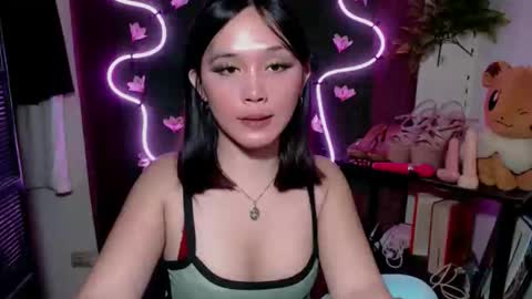 Pia online show from October 27, 5:39 pm