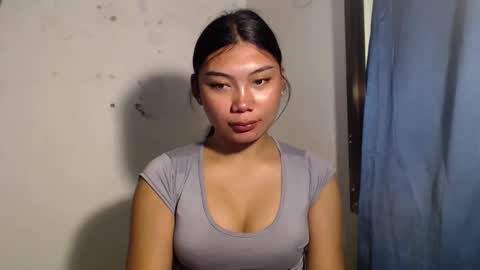 urpinay_sandra69 online show from May 21, 11:34 pm