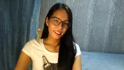 queen julia not into CHEAPGUY online show from June 9, 1:01 pm