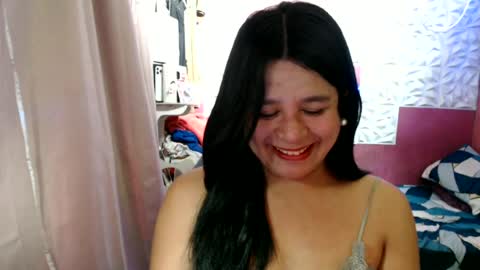 Snapshot of urpinaymistizaxxx chatting on June 19, 2:38 am urpinaymistizaxxx online show from June 19, 2:38 am