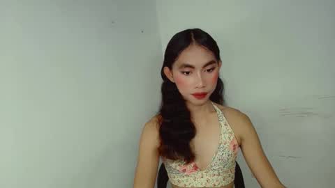 urpretty_mistake online show from January 9, 6:38 am